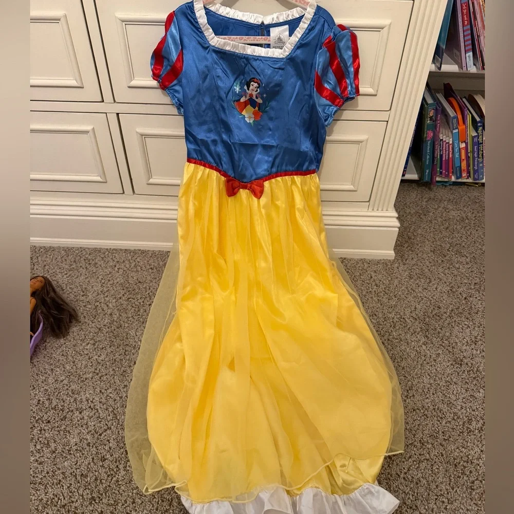 Snow White Costume Nightgown for Girls 7/8 NWOT - Picture 4 of 8